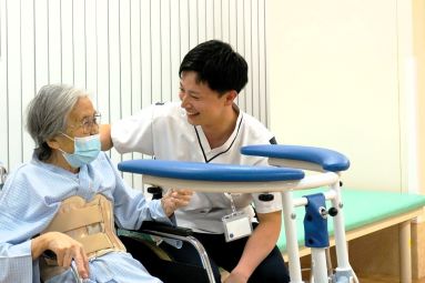 患者と看護師
