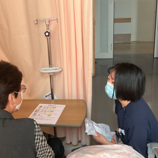 看護師と患者